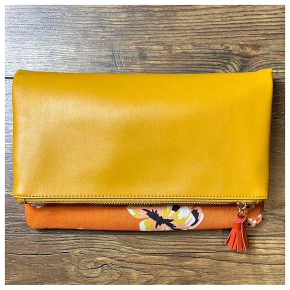 Rachel Pally Reversible Floral Clutch - Picture 4 of 9